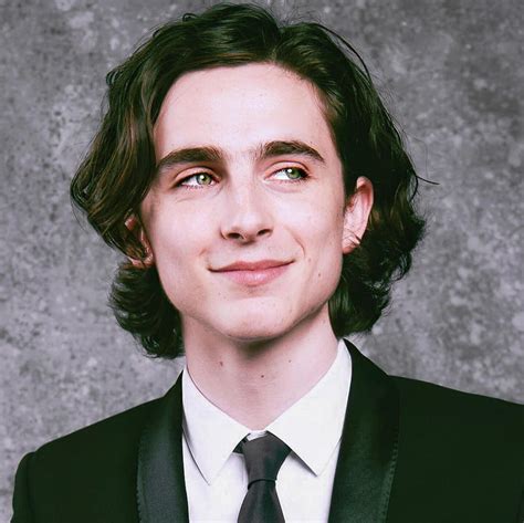 𝙄𝙘𝙤𝙣𝙨 - Flexin' Timothee Chalamet's green eyes💚