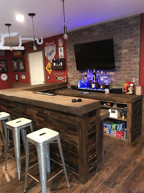 20+30+ Man Cave Bar Ideas On A Budget – HOMYRACKS