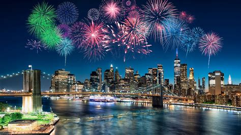 Where to Watch the 4th of July Fireworks in NYC 2023 | Condé Nast Traveler