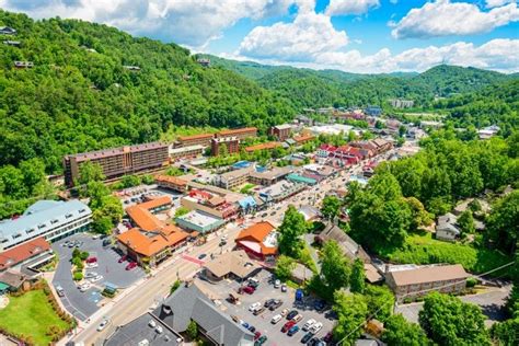 61 Fun Things to Do in Gatlinburg, Tennessee