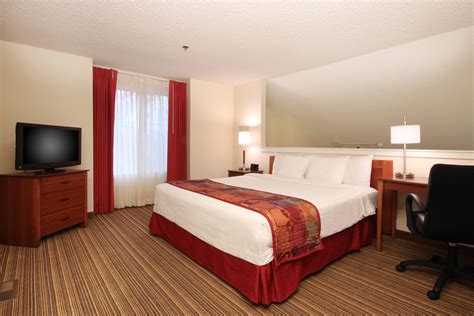 Residence Inn Portland Downtown/Convention Center Two-Bedroom Suite ...