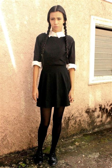 DIY: WEDNESDAY ADDAMS HALLOWEEN COSTUME | Easy girl halloween costumes ...