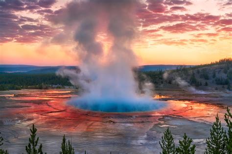 Yellowstone’s Steamboat Geyser Breaks Eruption Record, and We Don’t ...