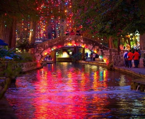 christmas lights in San Antonio Texas riverwalk | San antonio riverwalk ...