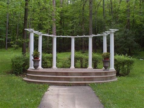 Photos of Pyramid Hill Sculpture Park - Hamilton