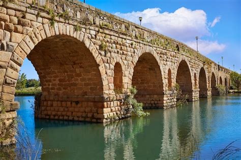 Premium Photo | Merida in spain roman bridge over guadiana