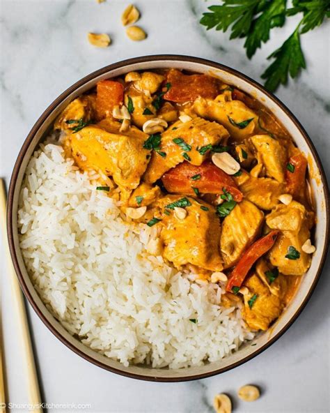 Thai Peanut Chicken Curry {20 minutes}| Shunagy's Kitchen Sink