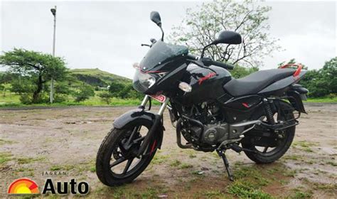 Bajaj Pulsar 125 Neon First Ride Review: 125cc सेगमेंट में मचाएगी धूम ...