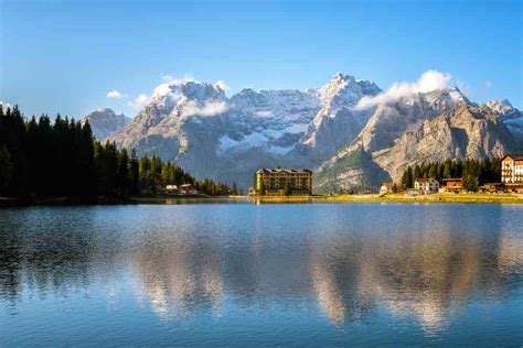 5 most beautiful lakes in the Dolomites you can reach by car | Mama ...