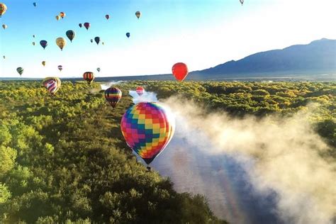 Albuquerque: Sunrise Hot Air Balloon Ride 2025