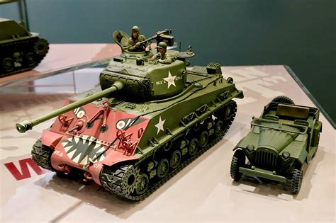 Tamiya 35359 1-35 U.S. Medium Tank M4A3E8 Sherman “Easy Eight” Korean ...