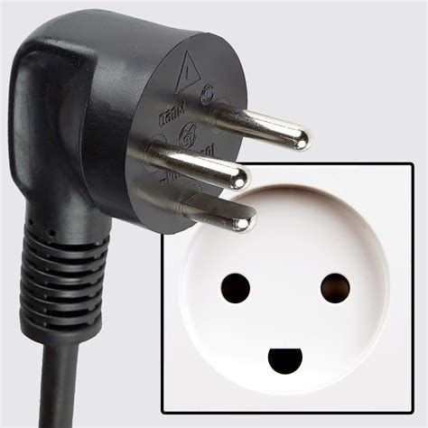 Usa Power Plug / Vct Vp18 Uk To Usa Plug Adapter Converts 3 Pin British ...