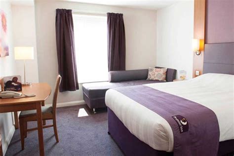 Premier Inn Bury hotel near Manchester | englandrover.com