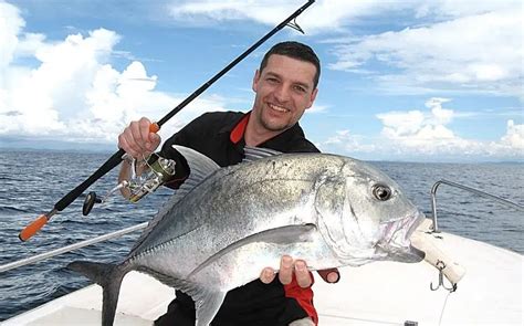 Deep Sea Fishing Tips for Beginners (A Step-by-Step Guide)