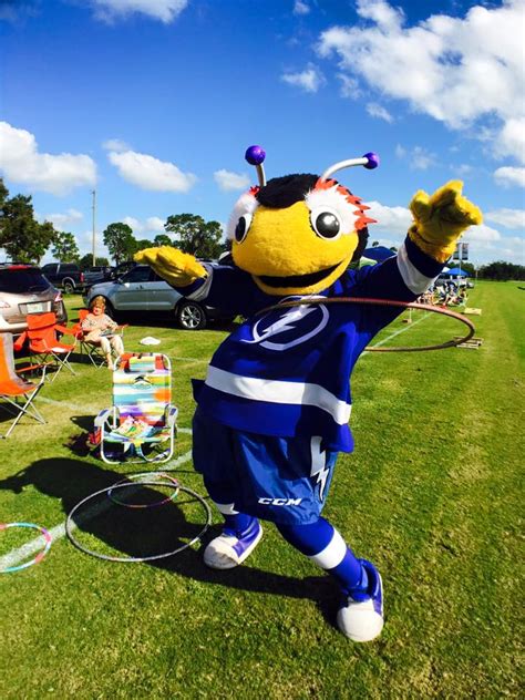 Tampa Bay Lightning Mascot : File Thunderbug The Mascot Of The Tampa ...