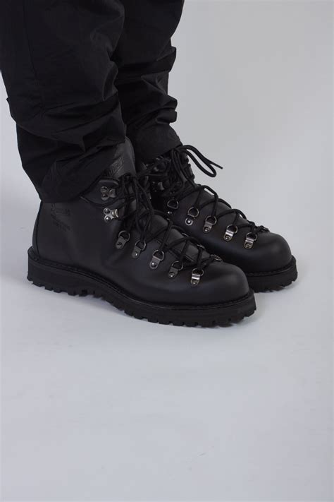 Danner Mountain Light Boot - Black | Garmentory