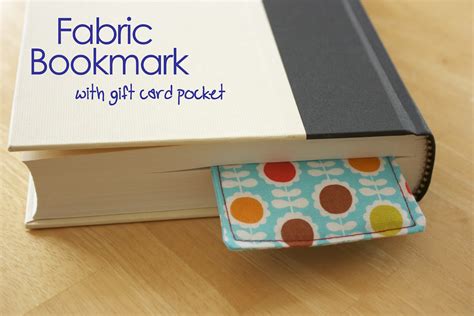 Zaaberry: TUTORIAL: Fabric Bookmark with Pocket