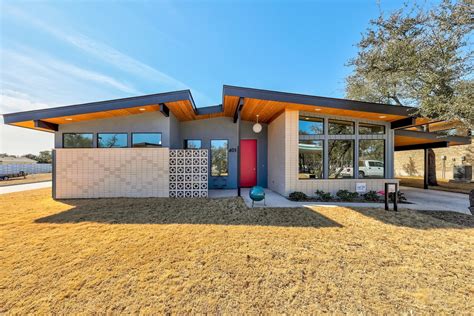 Starlight Village - Modern Mid-Century Housing Development near Austin ...