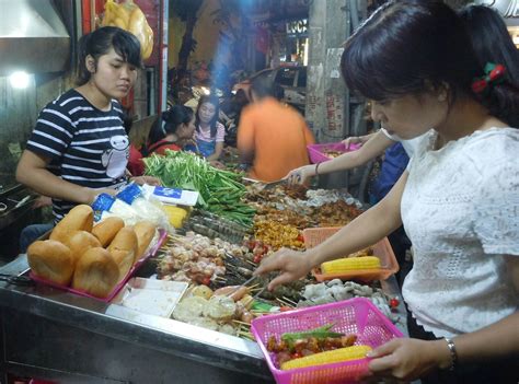 The best street food in Hanoi - Lonely Planet