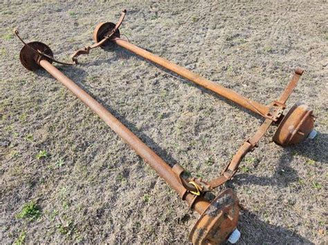 Tandem 5 bolt heavy duty trailer axles - one with brakes $200 ...