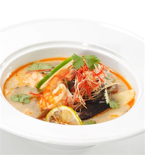 th-tom-yum-kung-or-spicy-shrimp-soup - EXO Travel Blog