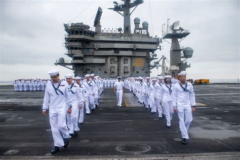 Nimitz Carrier Strike Group Returns to San Diego from Deployment ...