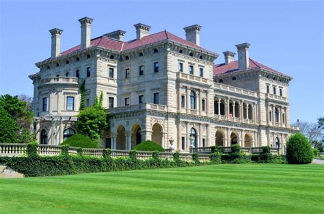 Tour Mansions by the Sea on Rhode Island's Ocean Drive | Drive The Nation