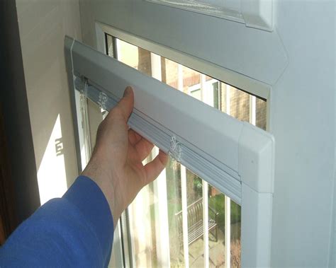 Perfect Fit Blinds | No Screw, No Drilling Quick and Easy fit Blinds.