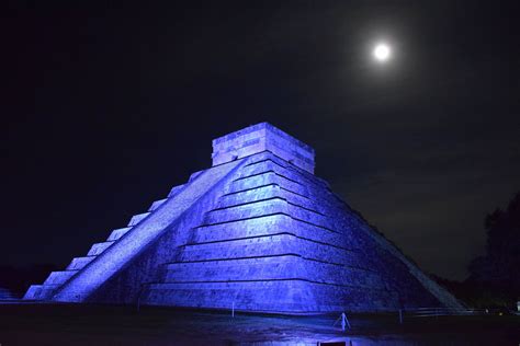 The Chichen Itza Night Show - Destinationless Travel