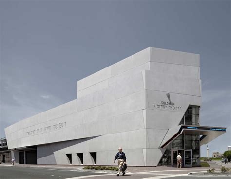 The National World War II Museum / Voorsanger Mathes LLC | ArchDaily