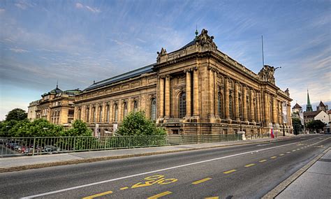 Musée d'Art et d'Histoire, Genève. Art and History museum, Geneva ...