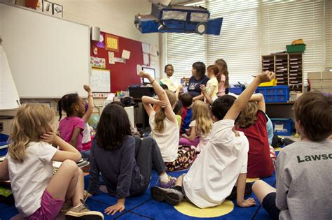 7 Ways to Make Your Classroom a Happy Place for Kids - Five Little Doves