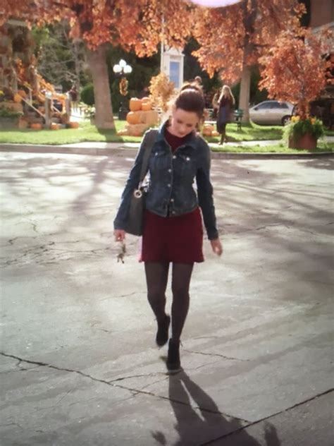 Fall outfit | Gilmore girls outfits, Gilmore girls fashion, Rory ...