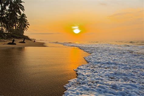 The gorgeous beaches of Ghana | TravelLocal