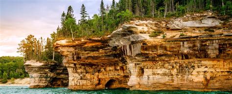 What You Need to Know About Pictured Rocks National Lakeshore ...