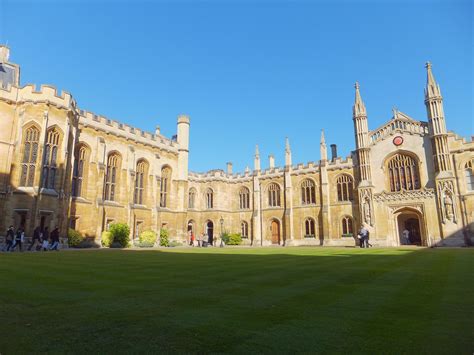 UK Report Says Universities are Failing to Prepare Architecture ...