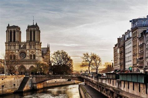 Point Hacks | Activity | Paris City Center "History of…