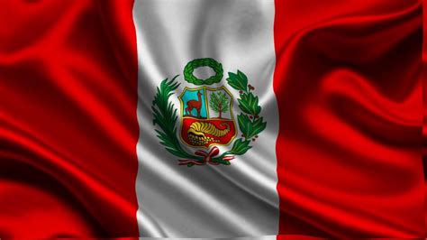 Día de la Bandera del Perú: ¿recuerdas cuales fueron sus 3 diseños ...