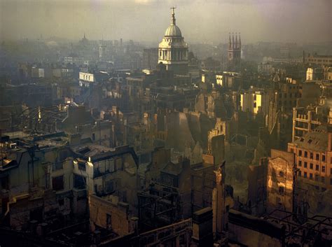 14 Incredible Color Photographs Captured London After Air Raid Attacks ...