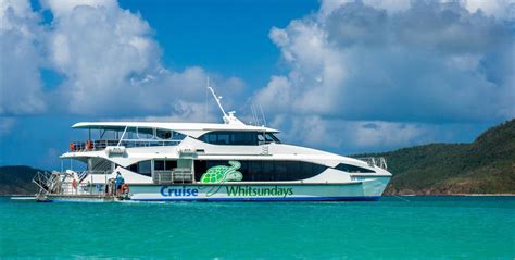 Whitehaven & Hill Inlet Chill & Grill | Whitsundays Day Tours ...