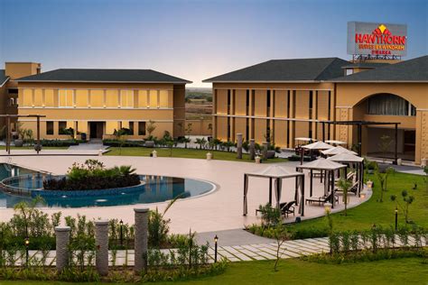 Hawthorn Suites by Wyndham Dwarka | Dwarka, IN Hotels