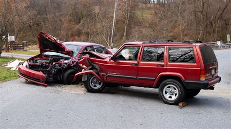 4 injured in 2-car crash with entrapment in Lower Windsor Township