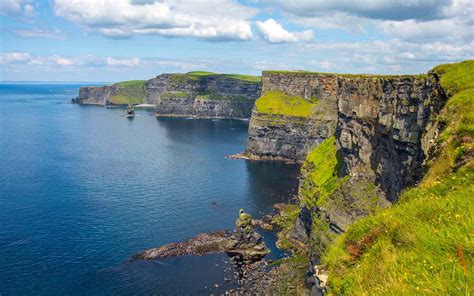 How to Plan the Perfect Trip to Ireland's Cliffs of Moher