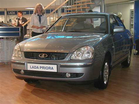 LADA Priora I Restyling 2013 - now Hatchback 5 door :: OUTSTANDING CARS