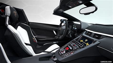 Lamborghini Aventador SVJ Roadster | 2020MY | Interior