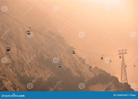 Cable Car To the Top of Huashan Mountain Editorial Stock Photo - Image ...