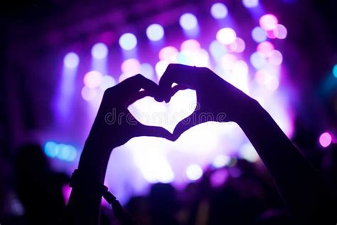 Portrait of Happy Crowd Enjoying at Music Festival Editorial Photo ...