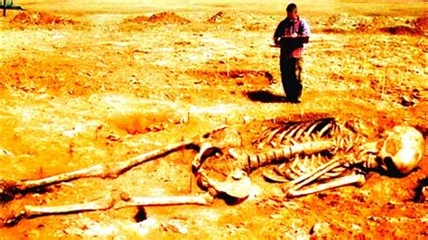 Discovery of Giant Skeletons: Pieces Of Evidence That Giants Existed On ...