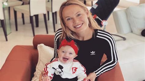 32-year-old Caroline Wozniacki Takes Motherhood Advice a Notch Higher ...