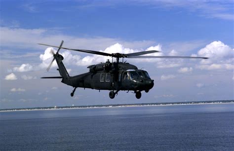 File:MH-60L Black Hawk.jpg - Wikimedia Commons